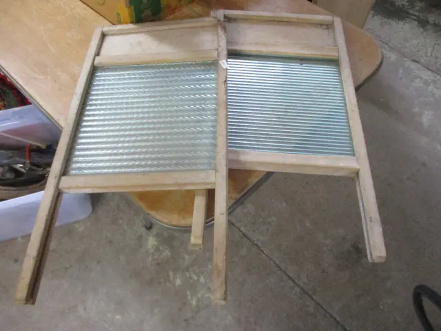 2 Washboards Image 1++