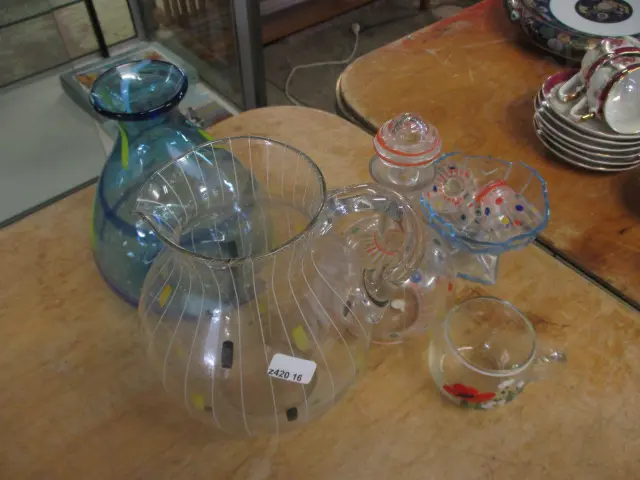 Coloured Glassware Image 1++