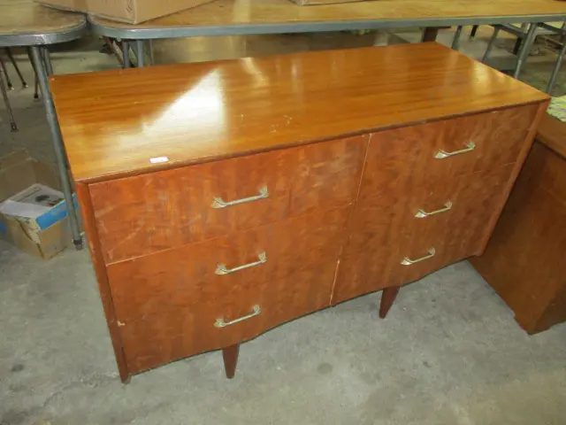 Retro Lowboy Image 1++