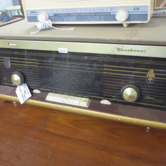 47 Fleetwood Radio