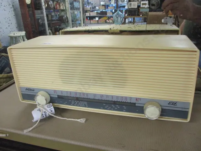 52 La Gloria Radio Image 1++