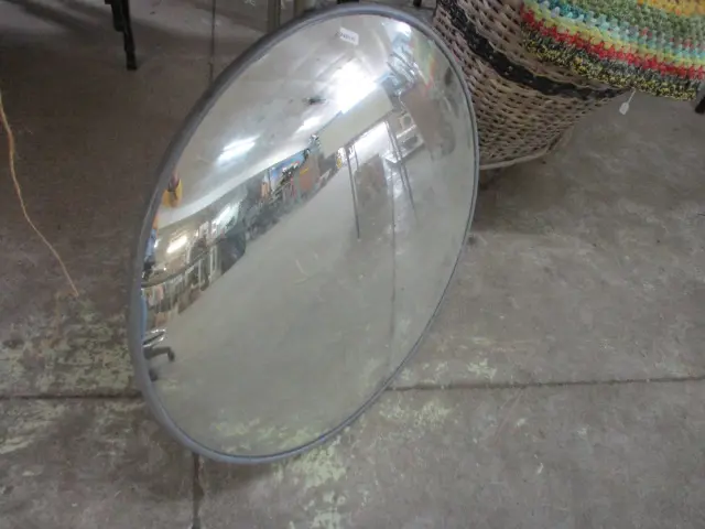 Convex Mirror Image 1++
