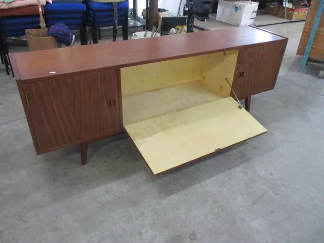 Mid Century Sideboard Image 1++