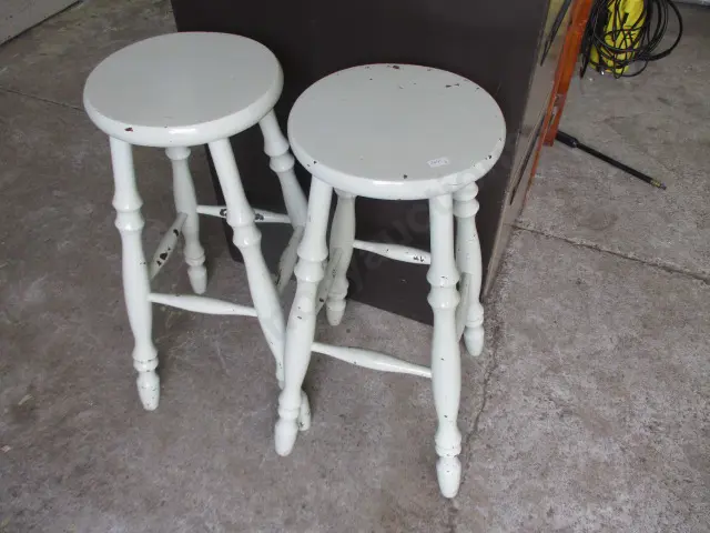 Pr Painted Stools Image 1++