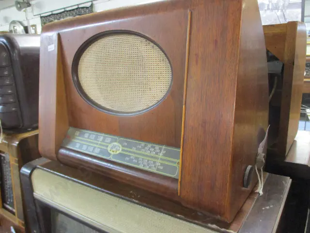 189 Hmv Radio Image 1++