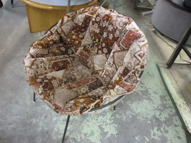 Coolie Chair Image 1++