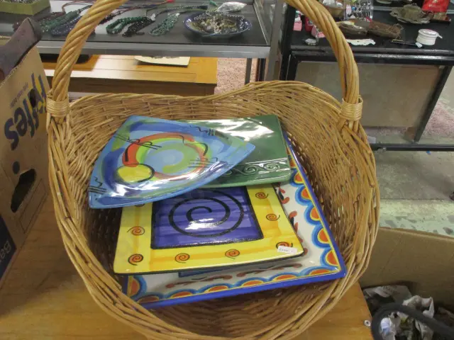 Nz Pottery Image 1++