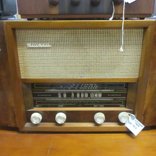 38 Ultimate Radio