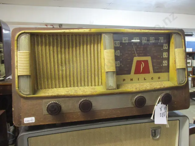 91 Philco Radio Image 1++