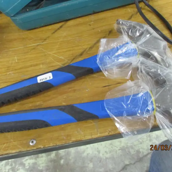 2 Hammers