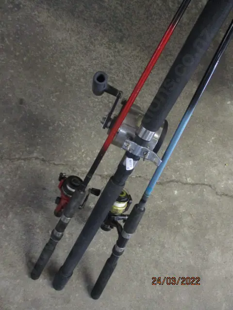 3 Rods and Reels Image 1++