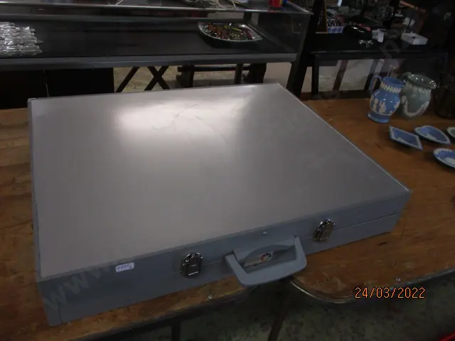 Folding Picnic Table Image 1++
