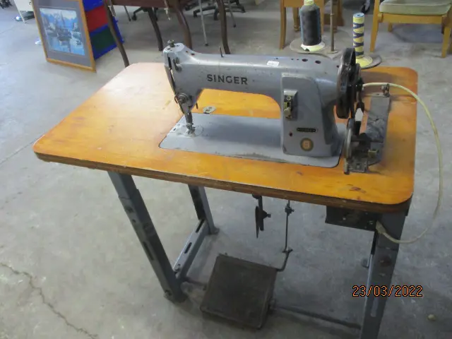 Ind Sewing M/c Image 1++