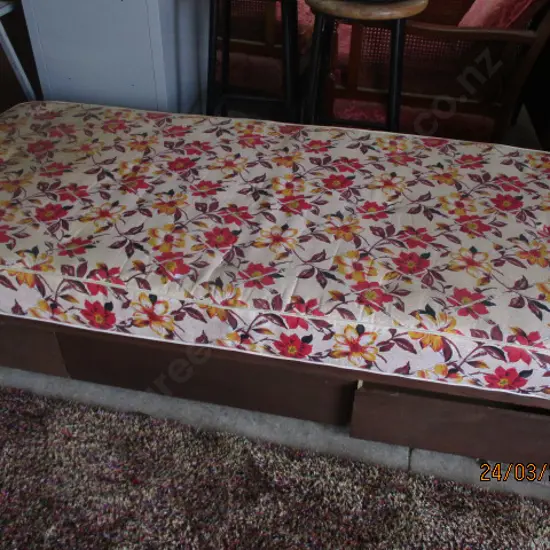 Divan Bed