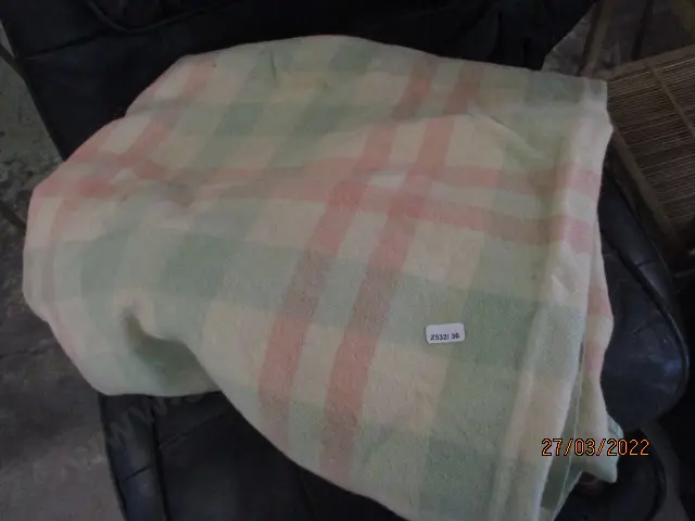 Wool Blanket Image 1++