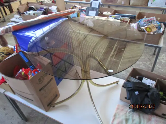 Glass Top Dining Table Image 1++