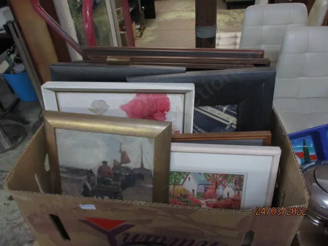 Frames and Prints Image 1++