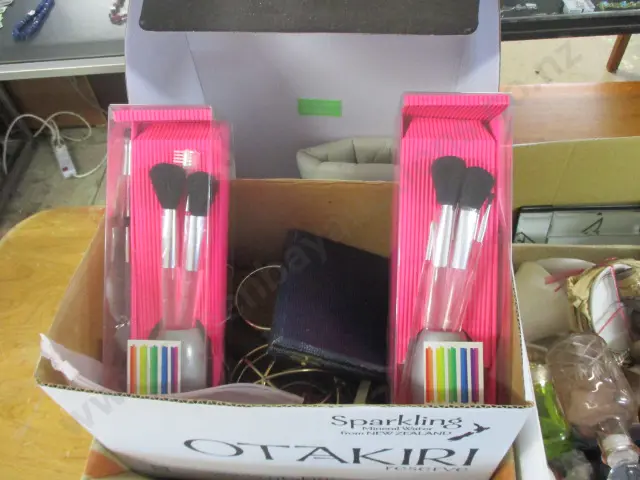 Box Asst Image 1++