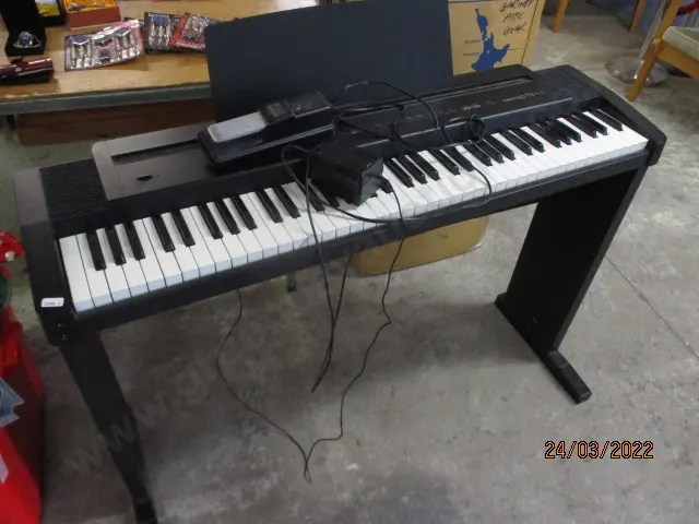 Roland Keyboard Image 1++