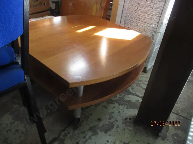 Coffee Table on Castors Image 1++