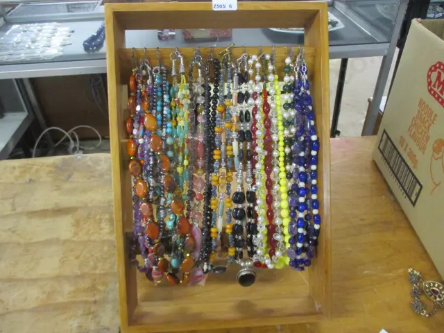 Necklaces Image 1++