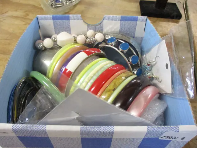 Bangles Image 1++