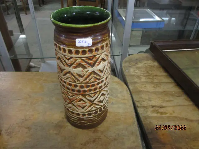 German Vase Image 1++