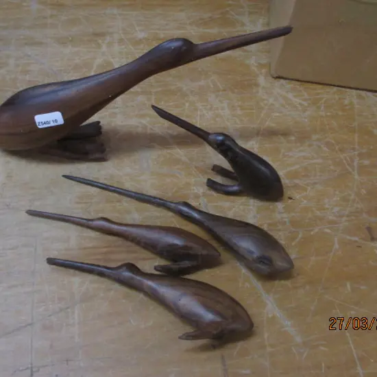 Carved Kiwis