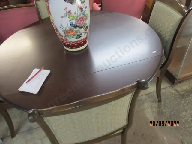 Dining Table and 4 Chairs Image 1++