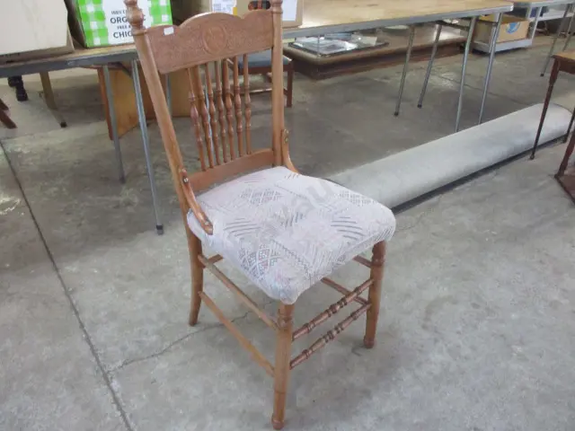 Spindleback Chair Image 1++