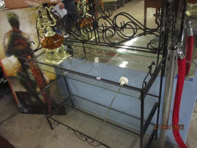 Display Shelf Image 1++