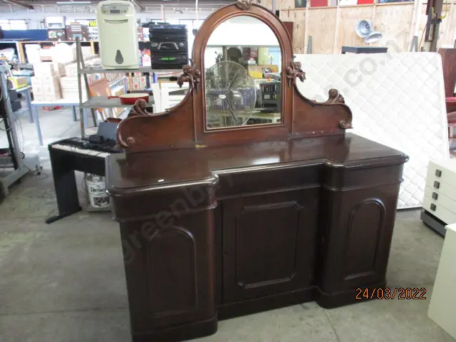 Vintage Buffet Image 1++