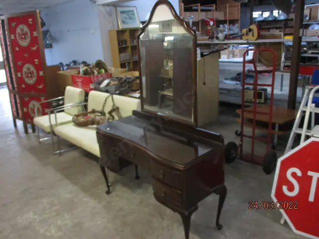 Dressing Table Image 1++
