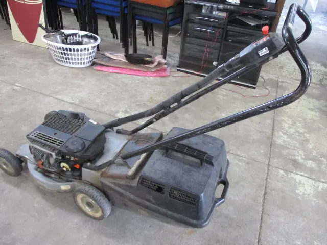 Mower Image 1++