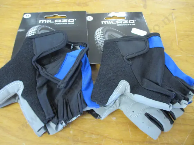 Bike Gloves Image 1++