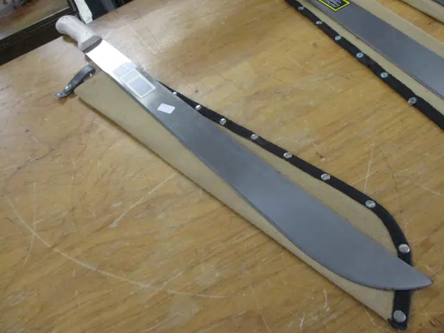 Machete Image 1++