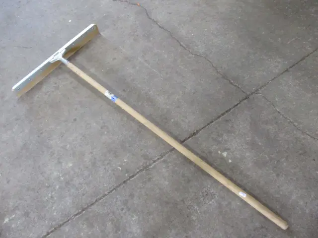 Squeegee Image 1++