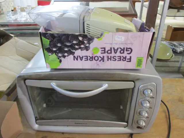 Griller and Mini Vac Image 1++