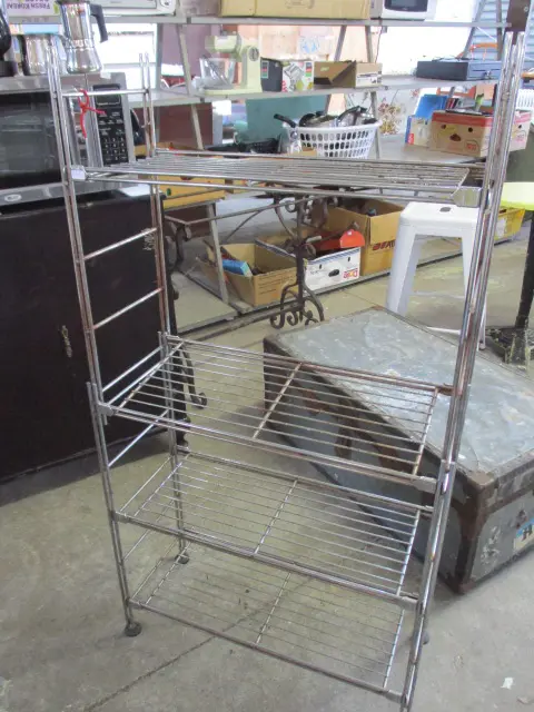 Metal Shelves Image 1++