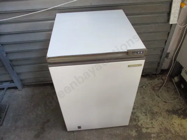 Chest Freezer Image 1++