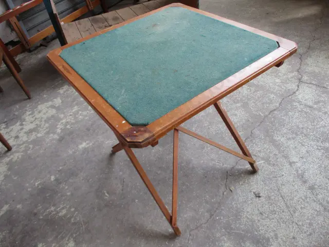 Card Table Image 1++