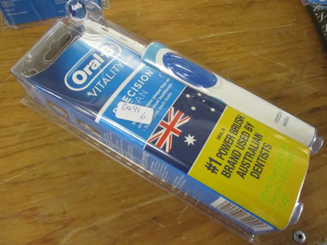 Electric Toothbrush Image 1++