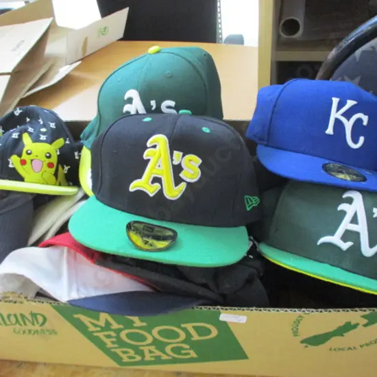 Caps
