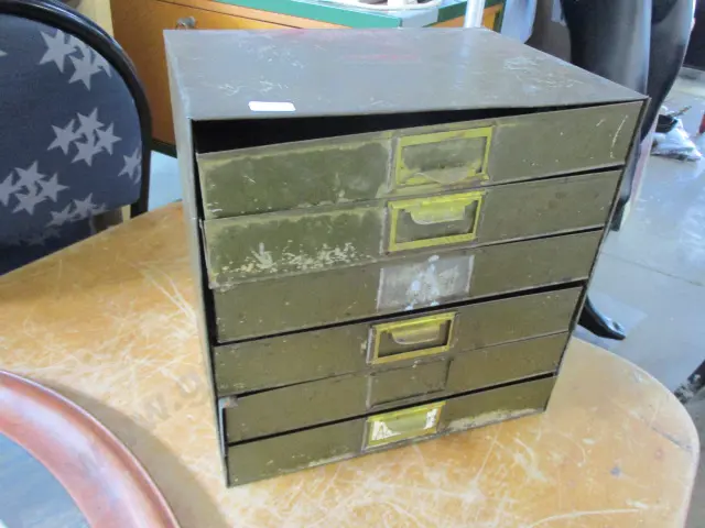 Metal Drawers Image 1++