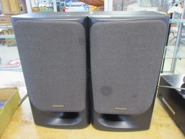 Speakers Image 1++