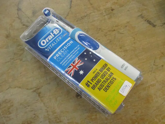 Electric Toothbrush Image 1++