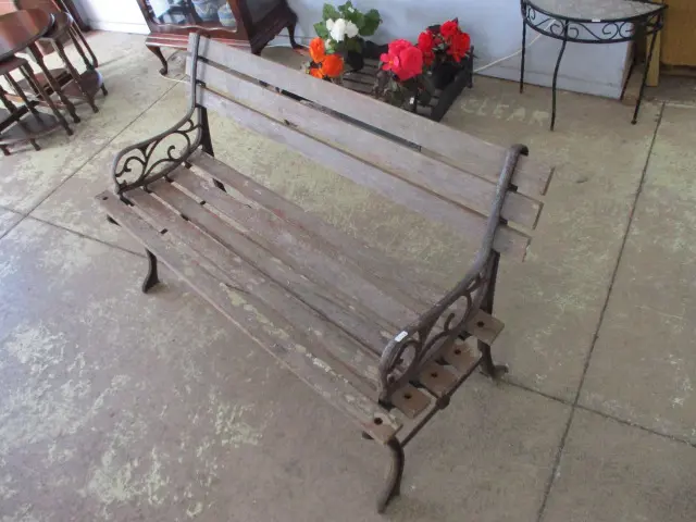 Garden Bench Image 1++