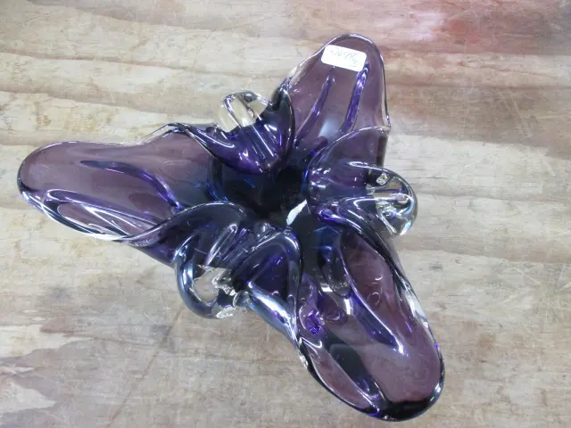 Art Glass Bowl Image 1++