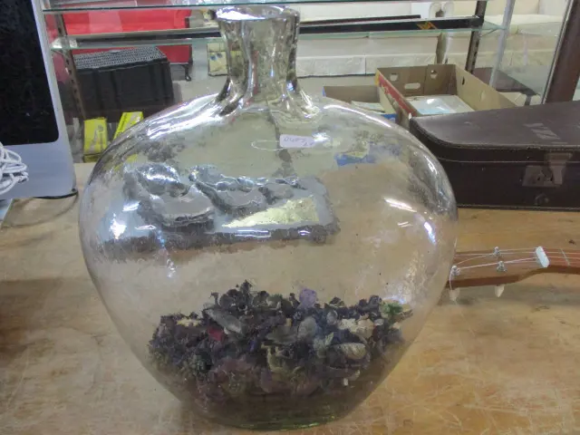 Vase Image 1++