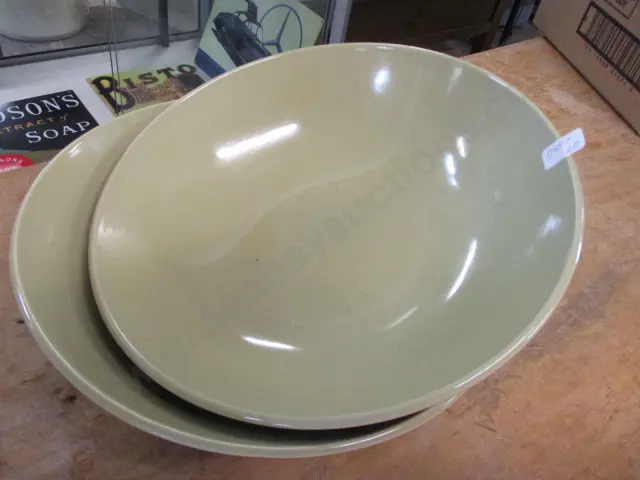 C/Lynn Bowls Image 1++